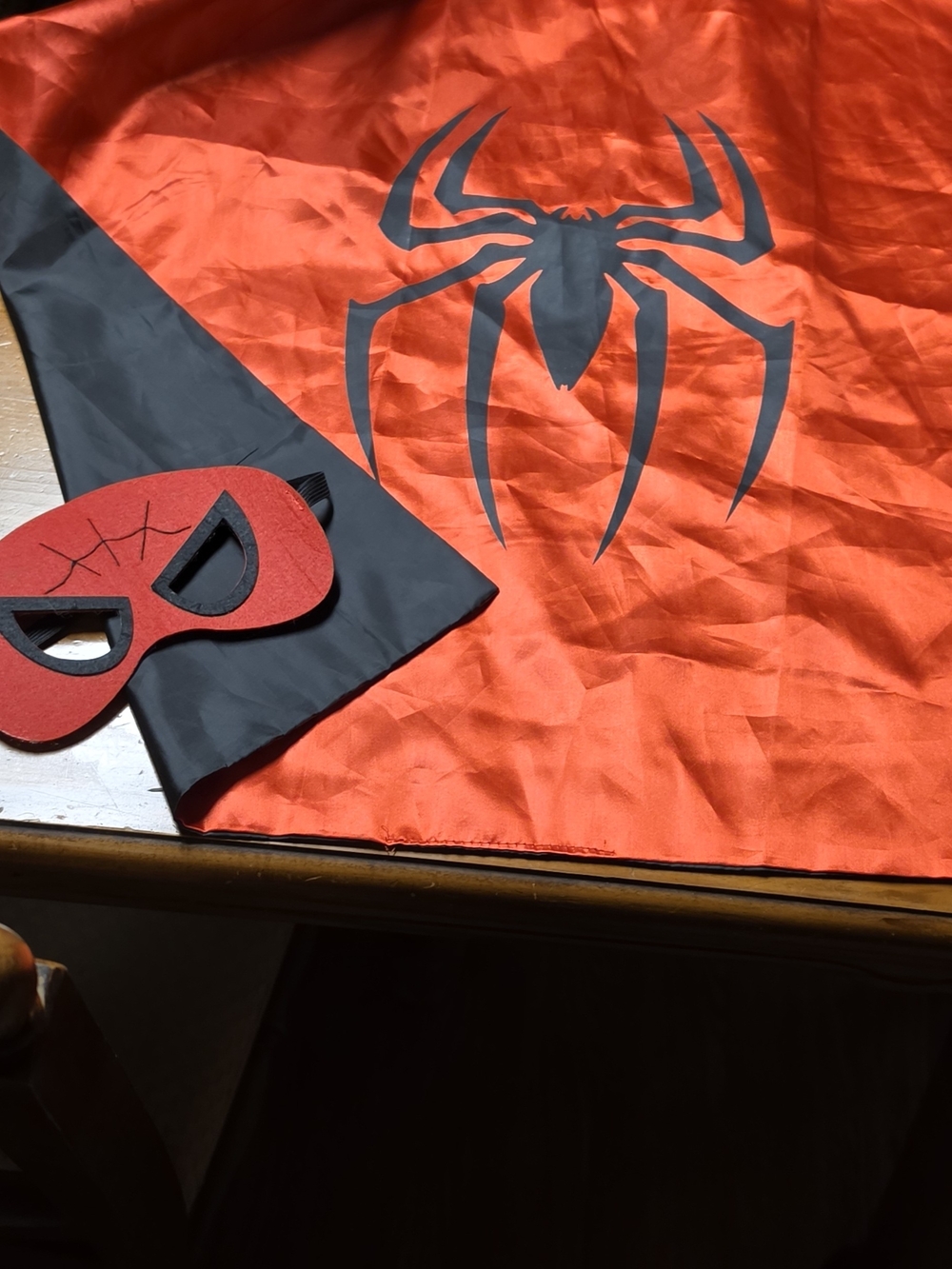 Kids Marvel Red Spiderman Cape & Mask Costume Set - Picture 1 of 4
